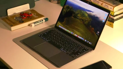 MacBook Pro Screen Savers: Top Picks for 2025